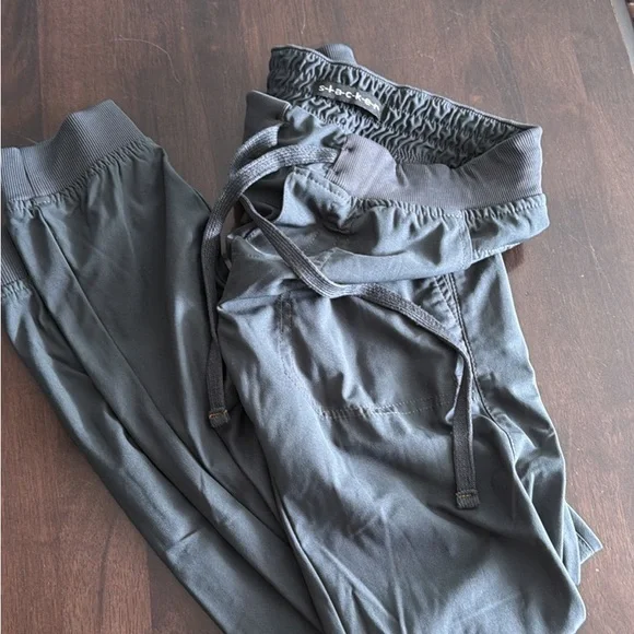 Men's Multi-Color Shorts Collection - Picture 5 of 9